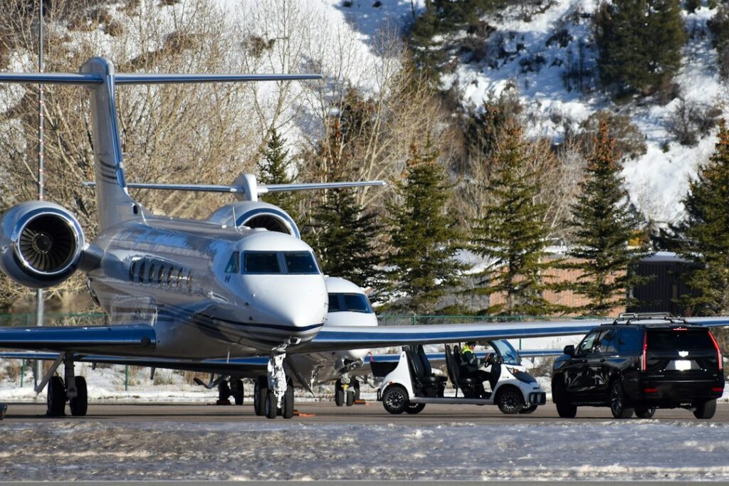 Ariyax Private Jet Aircraft Guide: Jet Categories & Charter Planning